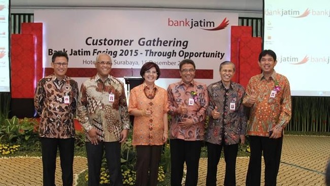 Berdasarkan laporan keuangan tahun buku 2016, laba sebelum pajak Bank Jatim tercatat Rp1,45 triliun tumbuh 15,13 persen dibanding 2015.