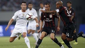 Ronaldo Pertontonkan Backheel Sempurna