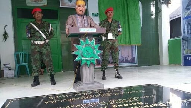 Ketua Umum PP Muhammadiyah Din Syamsuddin menawarkan tiga opsi berpolitik Muhammadiyah. Salah satunya adalah mendirikan partai politik.