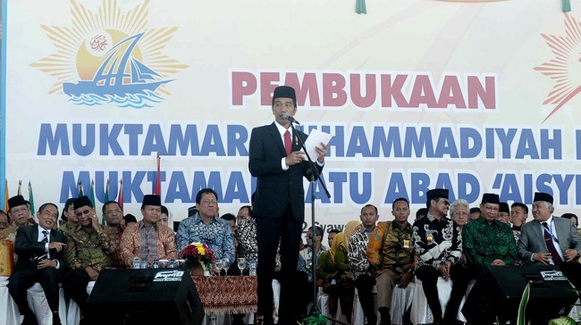 Melalui berbagai kegiatan usaha dan fasilitas yang dimiliki, Muhammadiyah menurut Presiden telah benyak membantu masyarakat Indonesia.