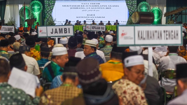 Kesepakatan terjalin setelah ada pertemuan antara PBNU, PWNU dengan Pejabat Rais Am NU Mutofa Bisri, Senin siang ini.