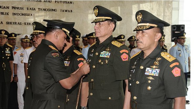 Serah terima jabatan Kapuspen TNI dilakukan di Ruang Hening Mabes TNI dan tertutup.