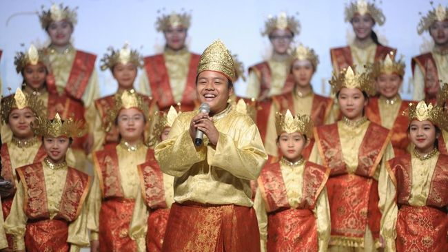 Batavia Madrigal Singers (BMS) menang di Eropa dan The Resonanz Children’s Choir (TRCC) juara di Amerika Serikat.