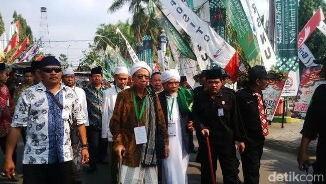 Para kiai wilayah Nahdlatul Ulama yang tergabung dalam Komisi Rais Syuriah Wilayah memutuskan dibentuknya ahlul halli wal aqdi untuk memilih Rais Am.