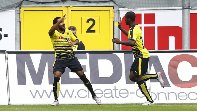 Watford dan Everton memiliki 'lagu kebangsaan' yang sama kala menyambut skuat masing-masing berlaga di kandang sendiri.