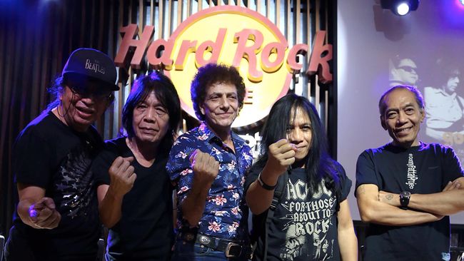 Band legendaris God Bless akan merilis album baru setelah 36th pada 2009. Nama mereka ternyata masih dikenang pencinta musik hingga kini.