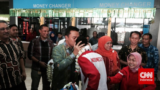 Sukses melampaui target 15 emas di Olimpiade Spesial, para atlet tunagrahita Indonesia dijanjikan bonus setara dengan atlet lainnya.