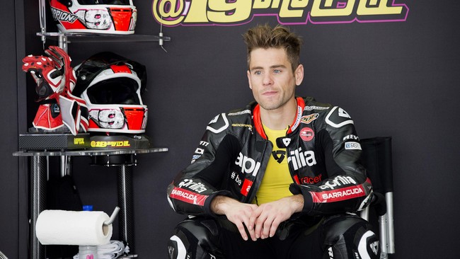 Alvaro Bautista gagal menikmati libur MotoGP dengan bersantai di pantai karena harus menjalani rehabilitasi terkait cedera yang dialaminya.