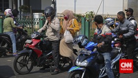 Mahasiswi Asal Surabaya Ciptakan Ojek Syar'i