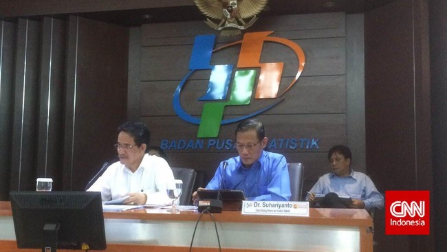 Demi menjaga inflasi tidak naik terlalu tinggi, BPS menyarankan pemerintah tidak terlalu lama dalam menetapkan harga BBM.