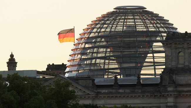 Para seniman Berlin menjalankan sebuah concept store sekaligus pertunjukan teater untuk yang mengangkat topik gentrifikasi.