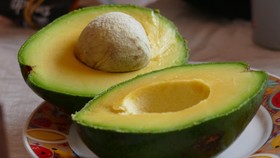 6 Buah Terbaik untuk Menurunkan Berat Badan