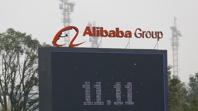 Alibaba pertama kali mengakuisisi 18 persen saham Youku Tudou pada pertengahan 2014 dan tertarik untuk menguasai 82 persen saham lainnya.