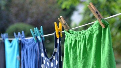 Tips Mudah Mengatasi 'Pusingnya' Mencuci Pakaian
