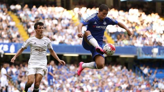 Eden Hazard salah satu pemain terbaik generasi ini namun ia berterus terang tak akan mampu menyamai keganasan Cristiano Ronaldo dan Lionel Messi.