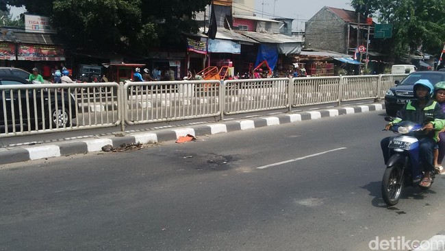 Polisi belum berhasil mengungkap motif keributan yang terjadi antara massa FBR dengan warga di Pasar Gembrong, Sabtu lalu.