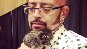 Rahasia Bahagia Bermain dengan Kucing dari Jackson Galaxy