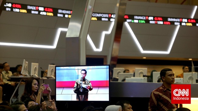 Bursa saham dan rupiah melambung saat awal Jokowi berkuasa. Seiring waktu, saham dan rupiah terus terhantam. Jokowi effect kehilangan efeknya?