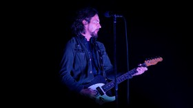 Kolaborasi Pearl Jam dan Beyonce dalam Album Kompilasi