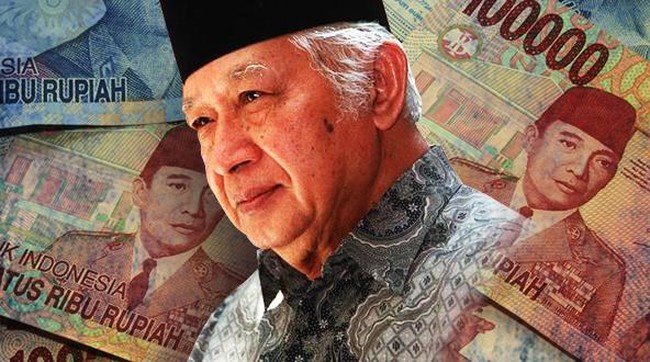 "Kasus perdata Yayasan Supersemar itu dominan ditangani OC Kaligis. Dalam kondisi normal, keluarga Soeharto hubungi Kaligis," kata Assegaf. Kaligis kini dibui.