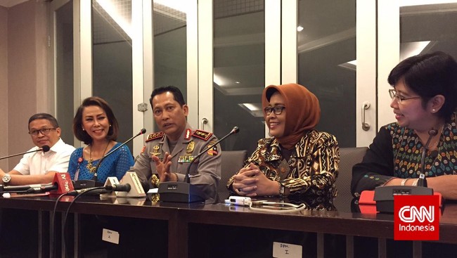 Setelah mendapat konfirmasi, tim langsung memeriksa apakah nama yang dijadikan tersangka itu masuk dalam daftar delapan nama yang akan diusulkan.