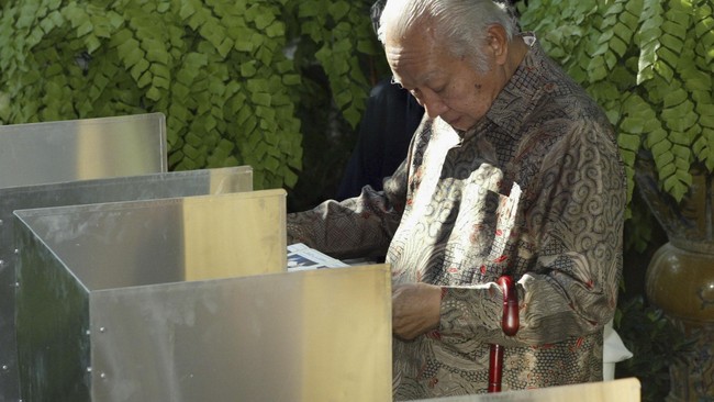 Jaksa Agung Prasetyo meminta PN Jakarta Selatan segara mengeksekusi keputusan Mahkamah Agung soal denda Rp 4,4 triliun yayasan milik keluarga Soeharto itu.