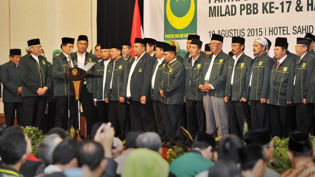 Tokoh PPP Aceh Abu Yus mengaku pindah ke PBB karena perpecahan di tubuh partai lamanya yang tidak kunjung usai. Dia memilih PBB karena 'titisan' Masyumi.