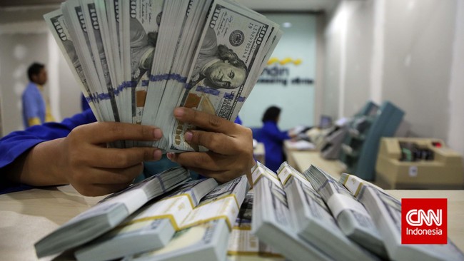 Posisi cadangan devisa pada Agustus 2017 mencapai US$128,8 miliar atau naik sekitar 0,86 persen dibandingkan dengan posisi akhir Juli 2017, US$127,8 miliar.