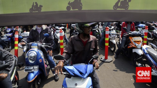 Calon pembeli motor bekas kerap mempertingkan suara keluaran knalpot dan mesin sebagai bagian penting untuk mengecek kondisi kendaraan.