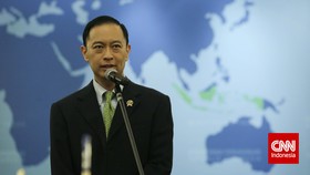 Thomas Lembong Pantau Pelemahan Bisnis Gerai Ritel