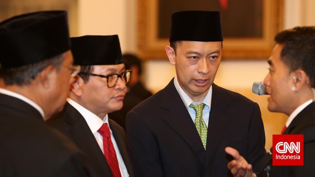 Sesaat setelah reshuffle menteri, para netizen berbondong-bondong mencari informasi soal menteri yang memiliki posisi baru, Thomas Lembong salah satunya.