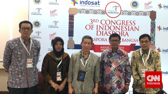 Alexander Soetjipto, seorang konsultan bisnis internasional yang lama tinggal di Amerika, berencana untuk menjadikan Cirebon dan Honolulu sebagai kota kembar.