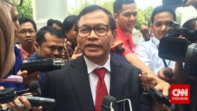 Usai Dilantik Jadi Seskab, Pram Cium Tangan Megawati