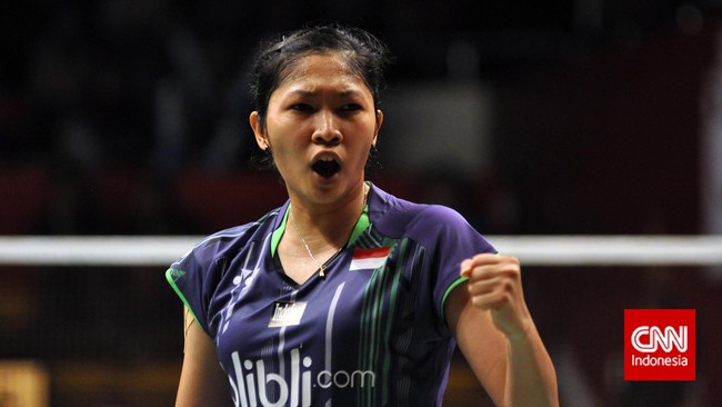 Linda Wenifanetri menjadi satu-satunya wakil Indonesia yang masih bertahan di sektor tunggal putri pada Kejuara Dunia. Ia sukses lolos ke 16 Besar.