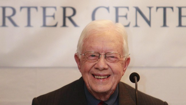 Mantan Presiden AS Jimmy Carter khawatir dengan perang kata Donald Trump dengan Kim Jong-un. Ia berniat membantu dengan mengunjungi Korut, jika dibutuhkan.
