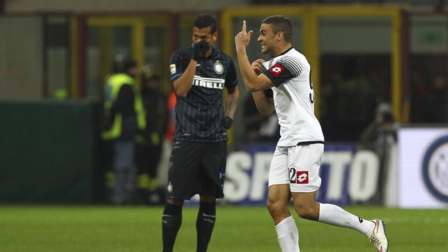 Setelah kalah 1-2 dari AC Milan pada 45 menit pertama, Internazionale Milan terpuruk di posisi buncit Trofeo TIM 2015 akibat kekalahan kedua dari Sassuolo.