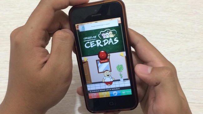 Game Dagelan Cerdas dan Dagelan Cermat tersedia secara gratis untuk perangkat Android dan iOS dan menawarkan sejumlah voucher digital yang dapat ditukar.