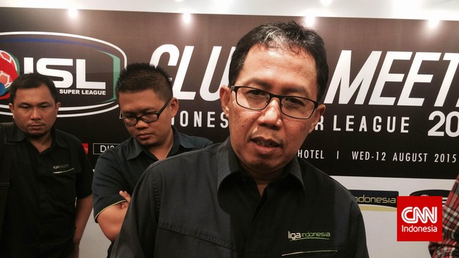 PT Liga Indonesia memberikan tiga opsi kepada 18 klub peserta Liga Super Indonesia (ISL) terkait dengan manajemen finansial tim sepak bola di Indonesia.