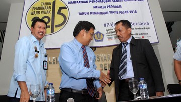 Jejak Dugaan Kasus Suap Pajak Angin Prayitno Aji di KPK Pejabat Ditjen Pajak Angin Prayitno Aji tengah disidik KPK terkait dengan sejumlah kasus suap pajak di beberapa perusahaan besar.