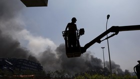Pemadam Kebakaran Tianjin Selamat Setelah Tertimbun 32 Jam