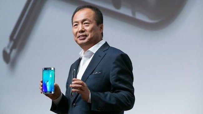 Samsung akhirnya secara resmi memperkenalkan dua ponsel bongsor terbaru mereka, Galaxy Note 5 dan Galaxy S6 Edge Plus.