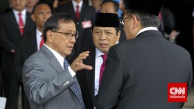 Akbar Tandjung Diminta Bantu Selesaikan Konflik Golkar