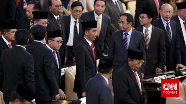 Fadli Zon menilai, imbauan persatuan yang disampaikan Jokowi pada pidato di Sidang Tahunan MPR hari ini belum terealisasi sampai sekarang.
