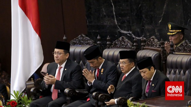 Wakil Presiden, Jusuf Kalla kembali menegaskan bahwa perbedaan cara pandang menteri akan berdampak pada turunnya kepercayaan masyarakat dan investor.