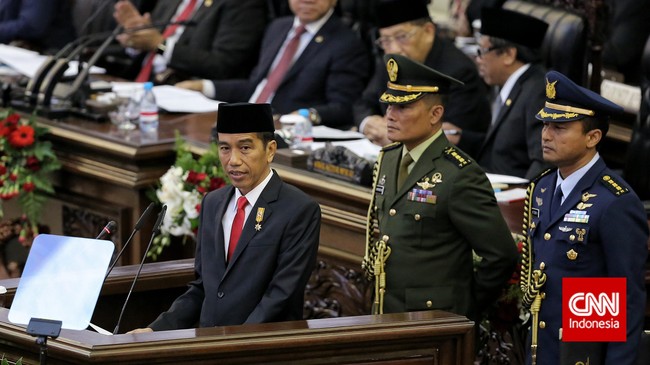 Jokowi menyebut media massa saat ini hanya mementingkan rating dan menyampingkan perannya sebagai salah satu aktor pendidikan bagi rakyat