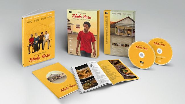 Fitur suara disisipkan untuk mendeskripsikan tiap adegan film yang tidak berdialog, ditujukan untuk para penyandang tunanetra.