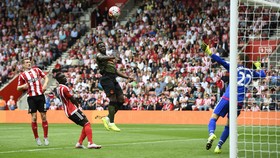Babak Pertama: Everton Unggul 2-0 di St Mary's