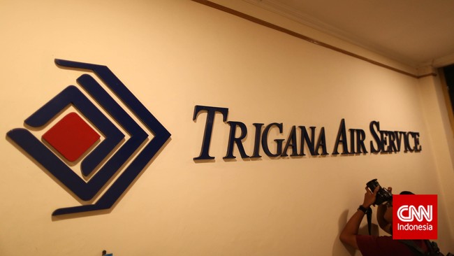 Pencarian pesawat Trigana Air Service yang dilakukan Ahad malam tadi belum maksimal lantaran gelap dan medan sulit.