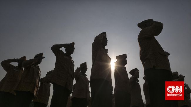 Hari Pahlawan diperingati masyarakat Indonesia pada 10 November setiap tahunnya. Akan tetapi, apakah Hari Pahlawan 10 November libur?