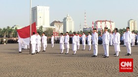 Jokowi Pimpin Upacara Detik Proklamasi di Istana Negara